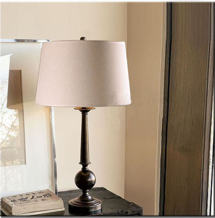 White Cloth Art Chrome-Plated Modern Table Lamps