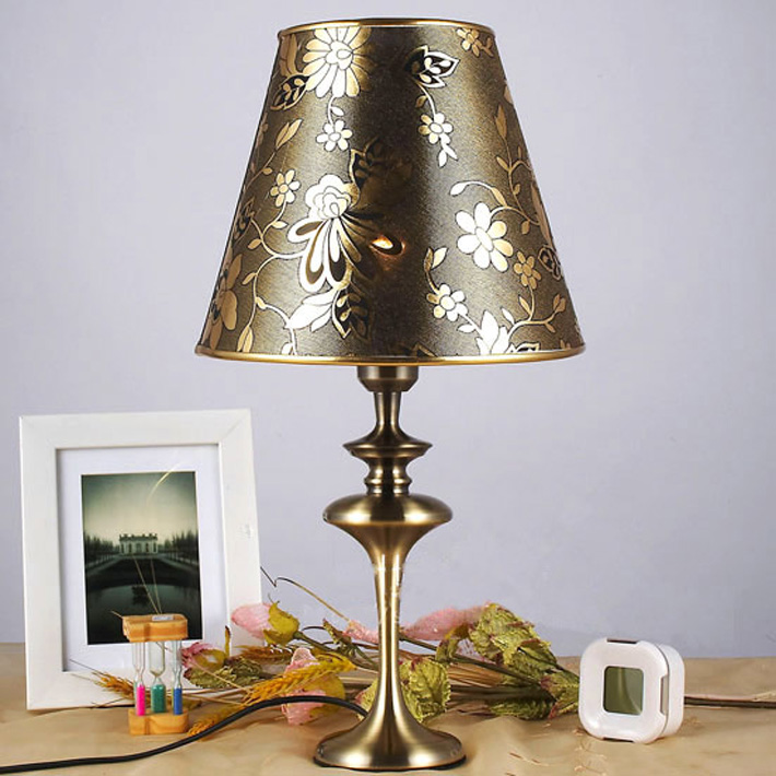 Printed Cloth Art Brass Table Lamps for Sale